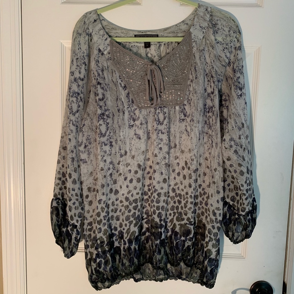 Grey blouse with front tie